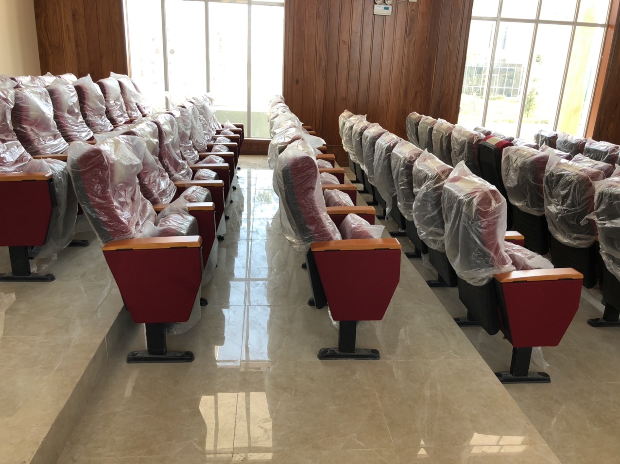Ghế hội trường nhà thờ