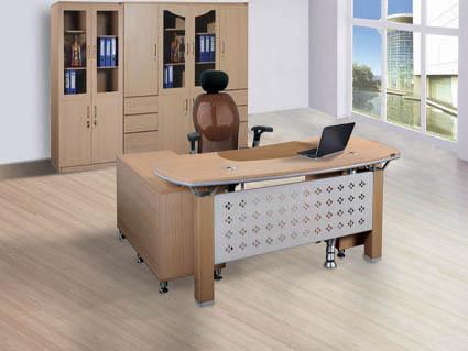 Bàn làm việc Royal - Sản phẩm dành cho người dẫn đầu