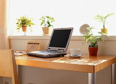Những mẹo nhỏ giúp bạn trang trí bàn làm việc đẹp