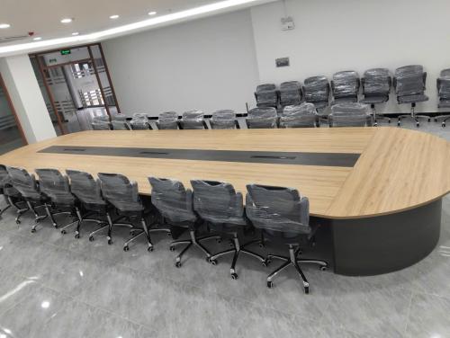 Báo giá bàn họp gỗ công nghiệp