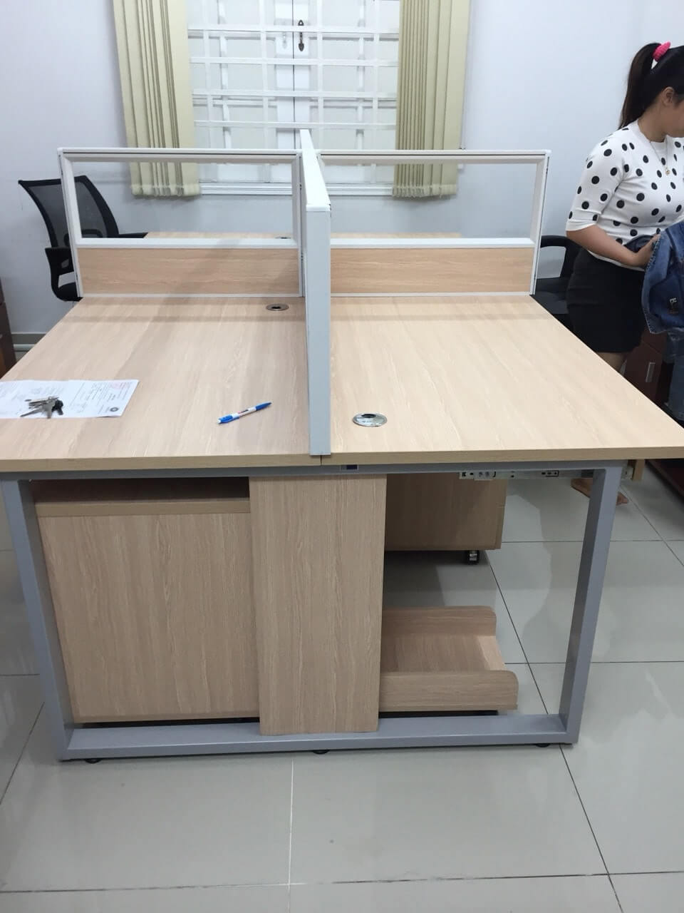 Module bàn làm việc 4 chỗ HRMD05