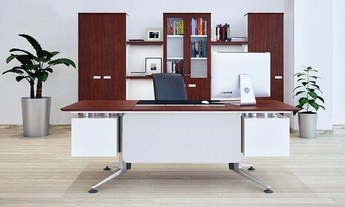 lựa chọn mẫu bàn giám đốc