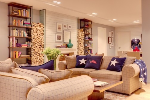 Bộ bàn ghế sofa để khách ngồi chờ khi mua hàng